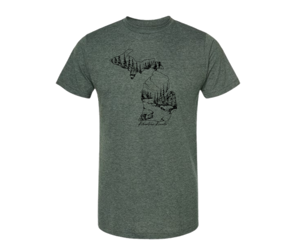 T-Shirt: T40A - Adventure Awaits (H. Forest)