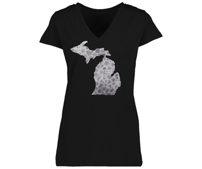 T-Shirt: Michigan Map Petoskey Stone